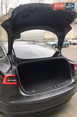 Седан Tesla Model 3 2018 в Одесі