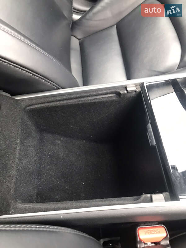 Седан Tesla Model 3 2018 в Одесі