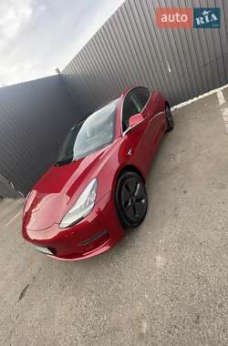 Седан Tesla Model 3 2018 в Киеве