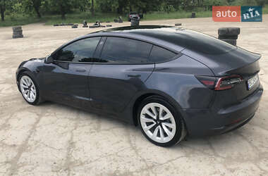 Седан Tesla Model 3 2021 в Львові