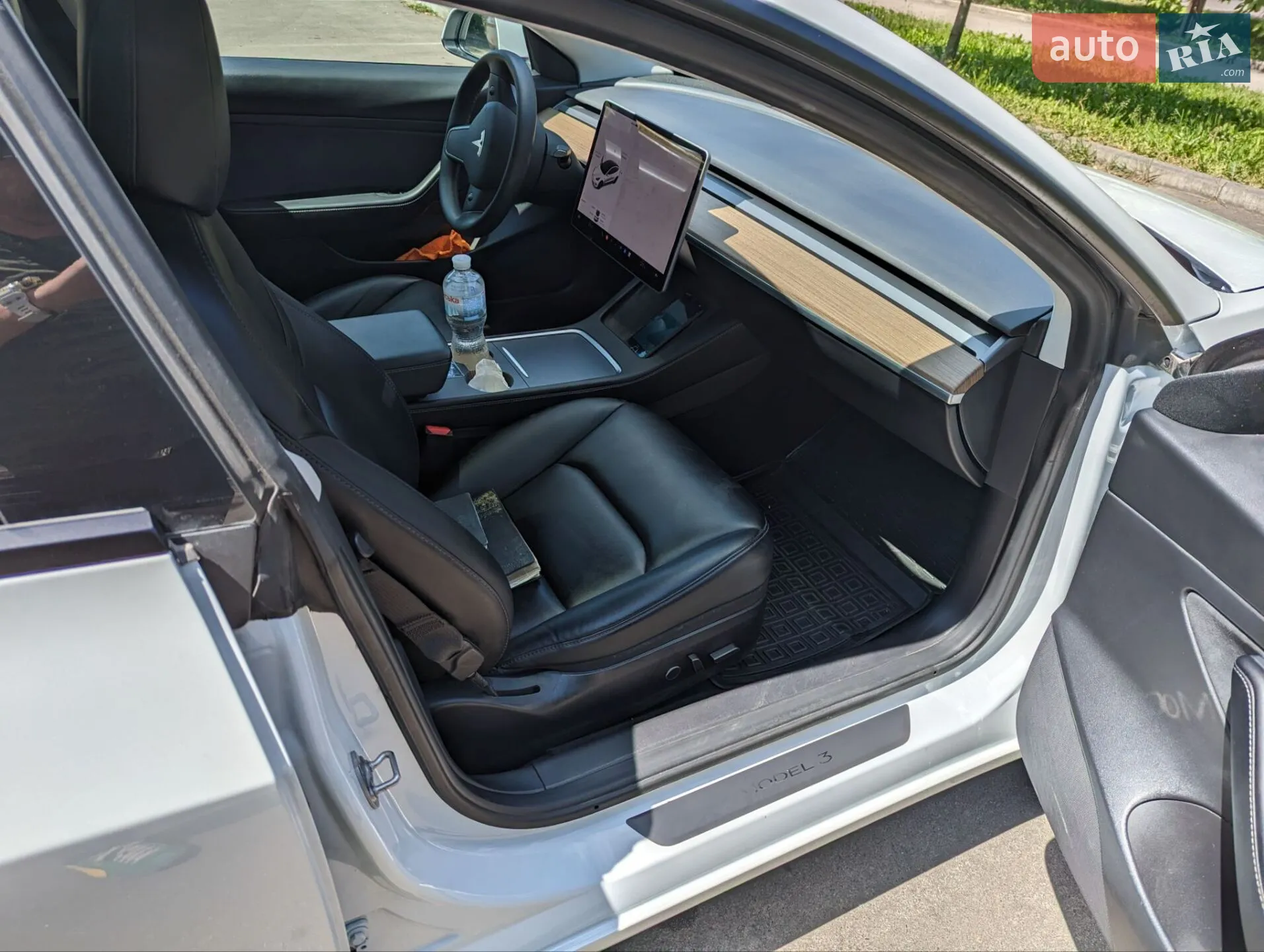2020 Tesla Model 3 - мініатюра 8