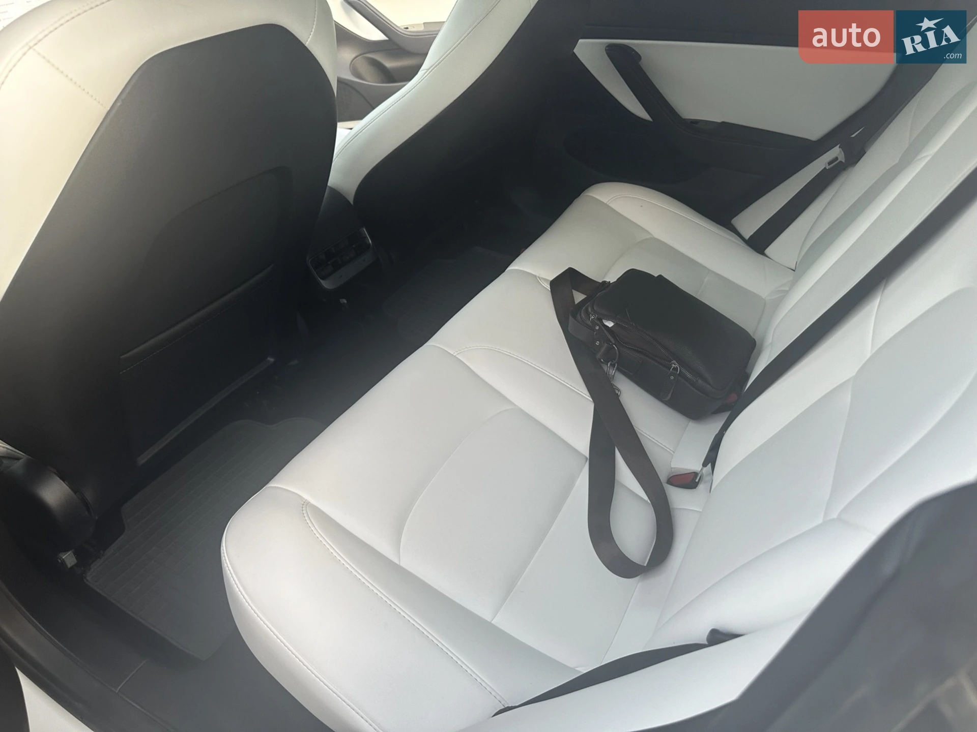 2020 Tesla Model 3 - мініатюра 10