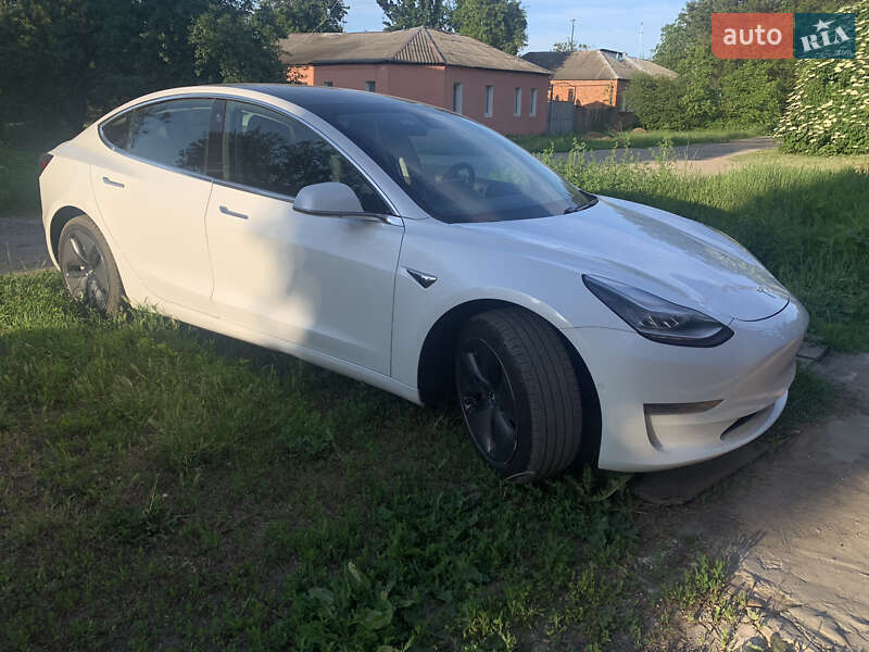 Седан Tesla Model 3 2020 в Харькове