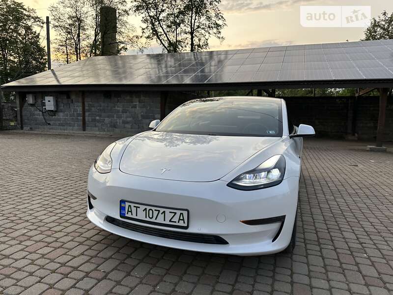 Седан Tesla Model 3 2021 в Калуше фото 2 Седан Tesla Model 3 2021 в Калуше