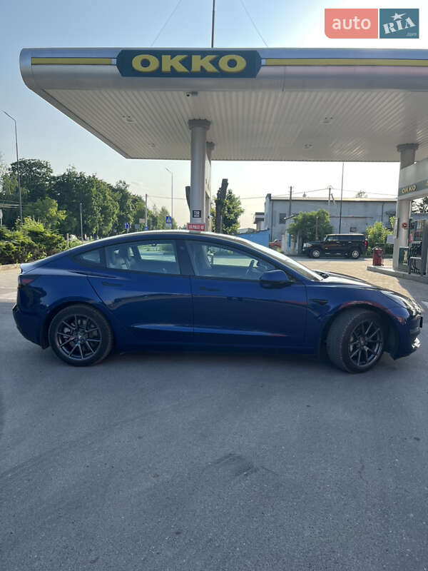 Седан Tesla Model 3 2020 в Хмельницком