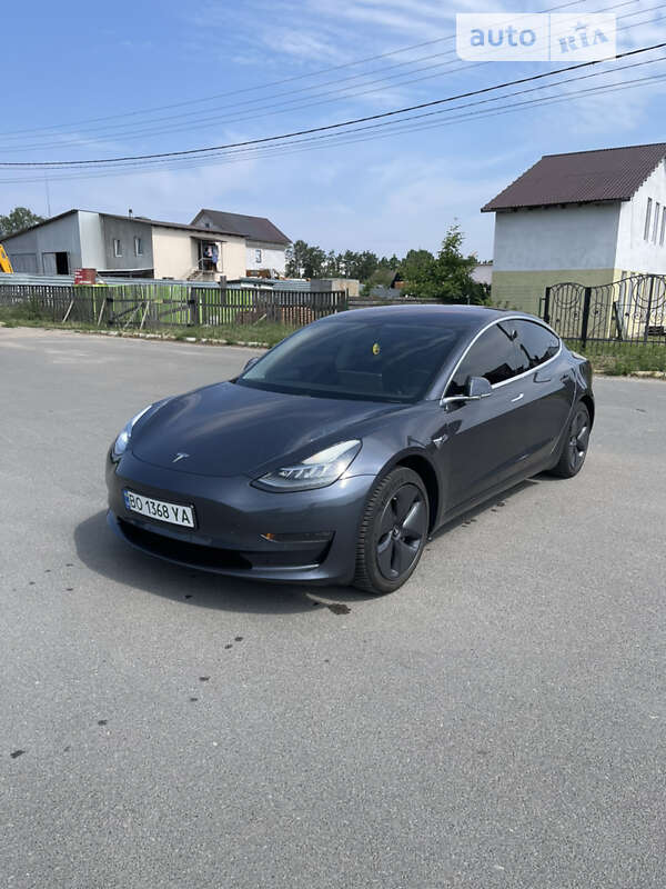 Tesla Model 3 2018