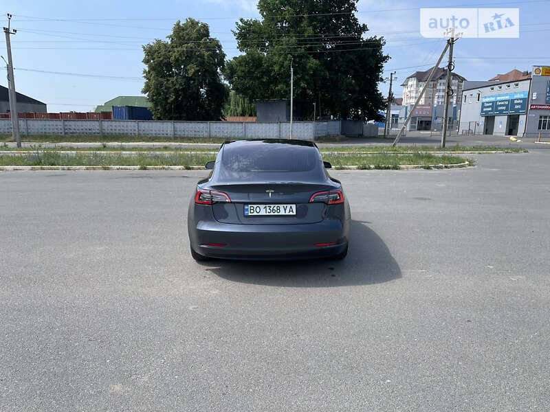 Седан Tesla Model 3 2018 в Буче