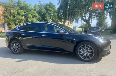 Седан Tesla Model 3 2019 в Києві