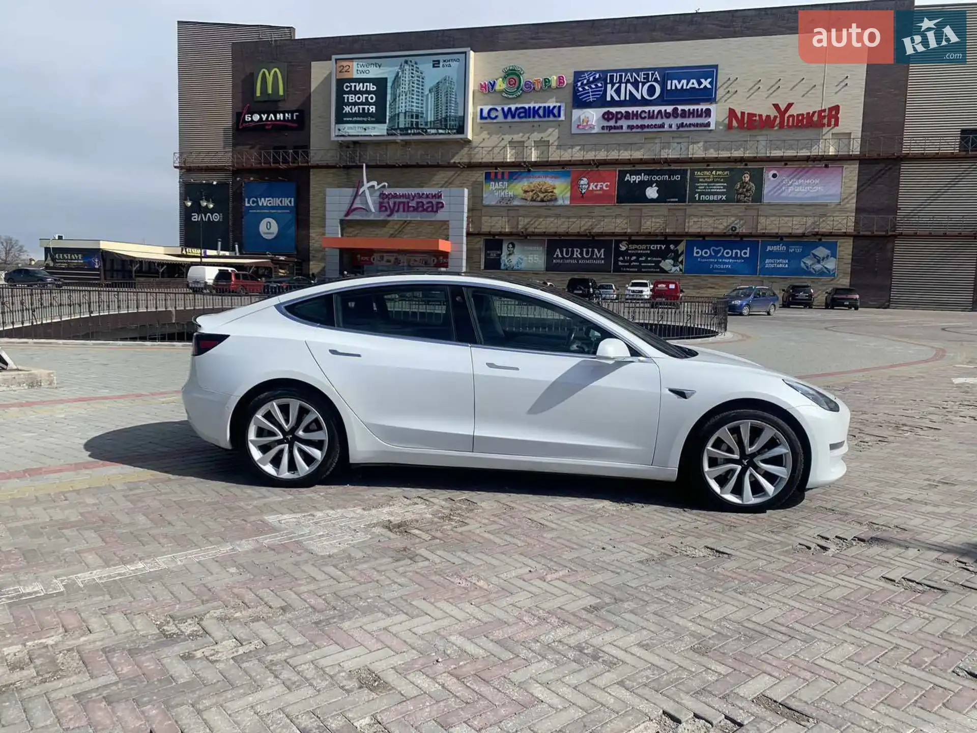 2019 Tesla Model 3 - мініатюра 29