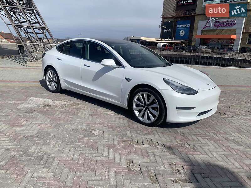 Седан Tesla Model 3 2019 в Харькове