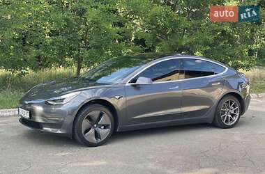 Седан Tesla Model 3 2018 в Киеве