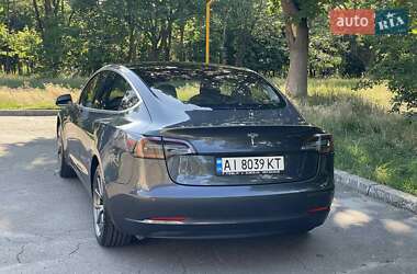 Седан Tesla Model 3 2018 в 