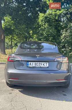 Седан Tesla Model 3 2018 в Киеве