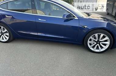 Седан Tesla Model 3 2019 в Киеве