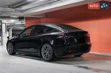 Седан Tesla Model 3 2018 в Киеве
