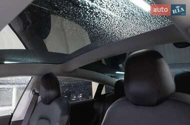 Седан Tesla Model 3 2018 в Киеве