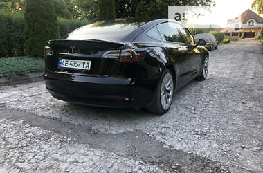 Седан Tesla Model 3 2022 в Дніпрі