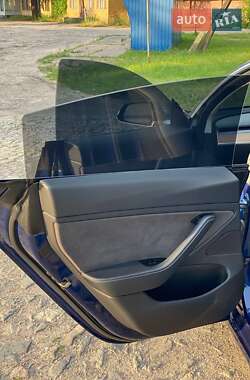 Седан Tesla Model 3 2018 в 
