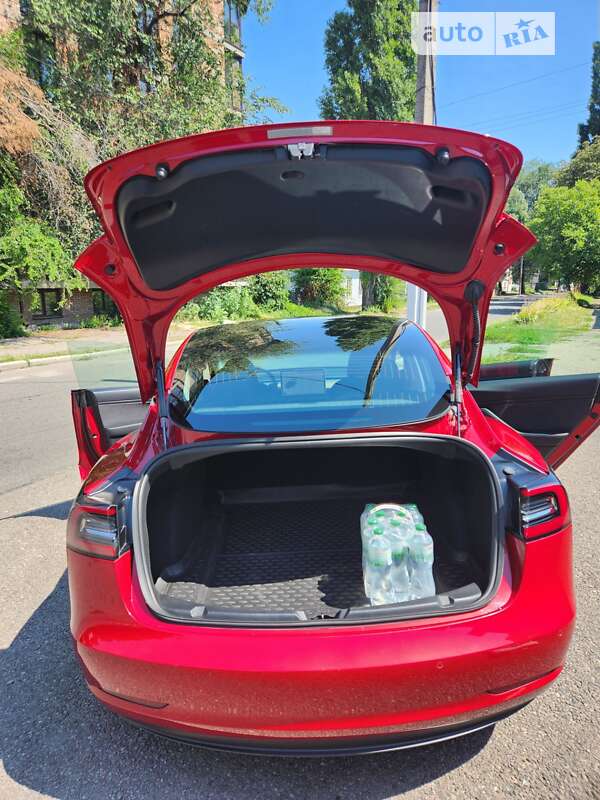 Седан Tesla Model 3 2020 в Днепре