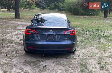 Седан Tesla Model 3 2022 в Днепре