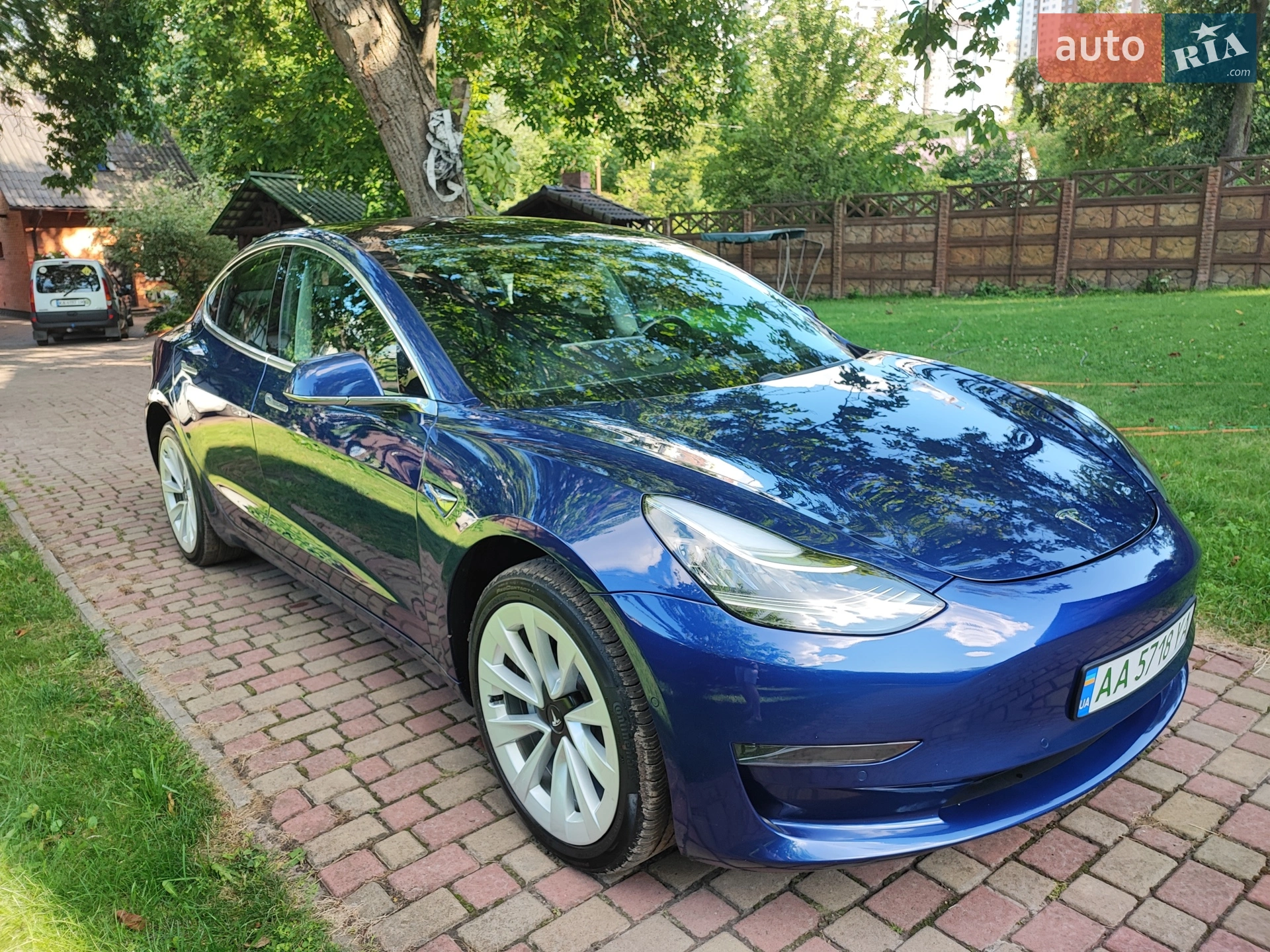 2018 Tesla Model 3 - мініатюра 3