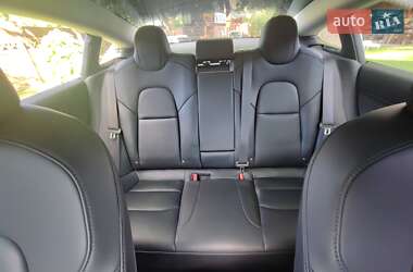 Седан Tesla Model 3 2018 в Киеве