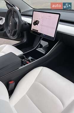 Седан Tesla Model 3 2018 в Харькове