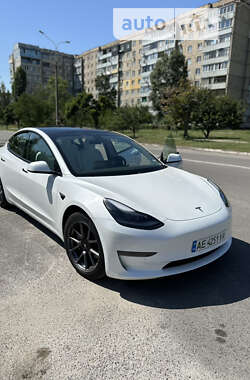 Седан Tesla Model 3 2021 в Каменском