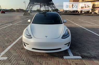 Седан Tesla Model 3 2019 в 