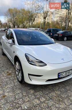 Седан Tesla Model 3 2018 в 