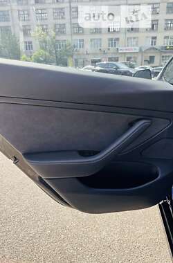 Седан Tesla Model 3 2018 в 