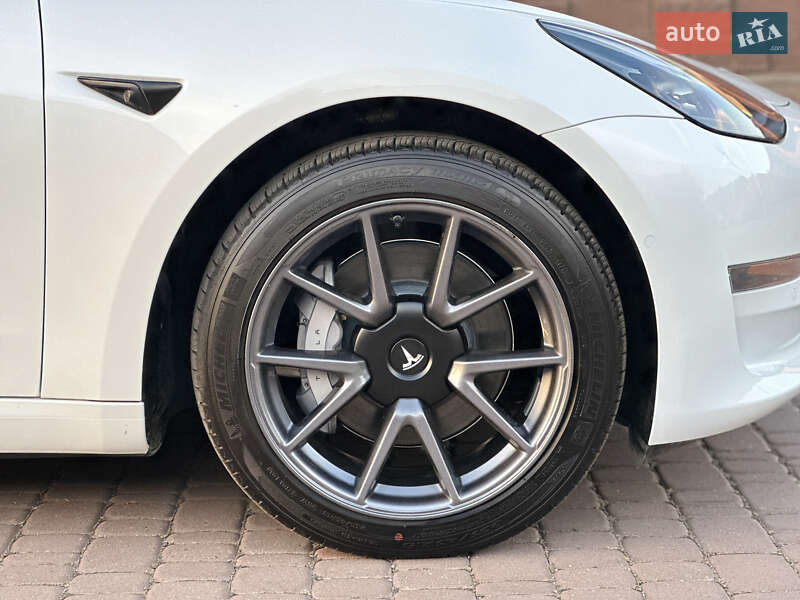 Седан Tesla Model 3 2022 в Ровно фото 29 Седан Tesla Model 3 2022 в Ровно