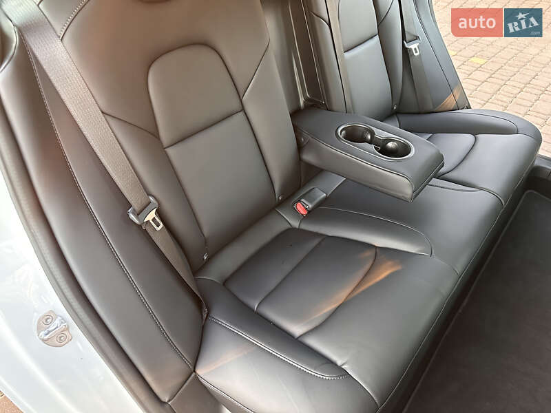 Седан Tesla Model 3 2022 в Ровно фото 42 Седан Tesla Model 3 2022 в Ровно