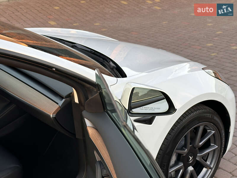 Седан Tesla Model 3 2022 в Ровно фото 39 Седан Tesla Model 3 2022 в Ровно