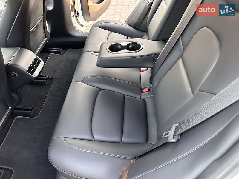 Седан Tesla Model 3 2022 в Ровно фото 52 Седан Tesla Model 3 2022 в Ровно