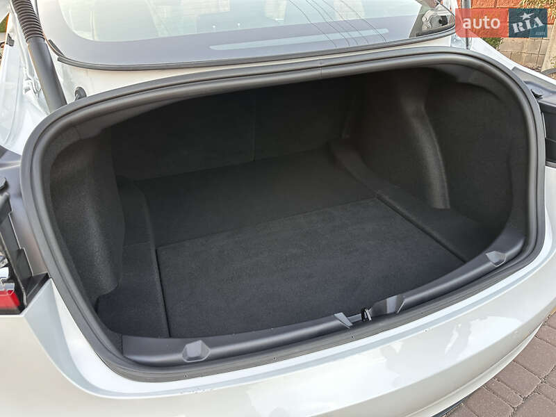 Седан Tesla Model 3 2022 в Ровно фото 68 Седан Tesla Model 3 2022 в Ровно