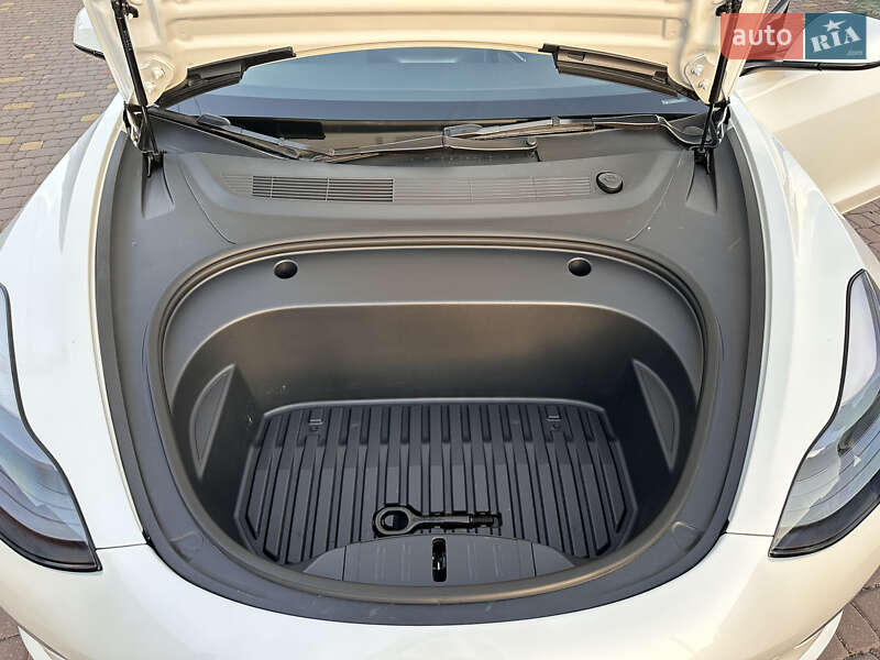 Седан Tesla Model 3 2022 в Ровно фото 80 Седан Tesla Model 3 2022 в Ровно