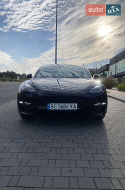 Седан Tesla Model 3 2022 в Хмельницком