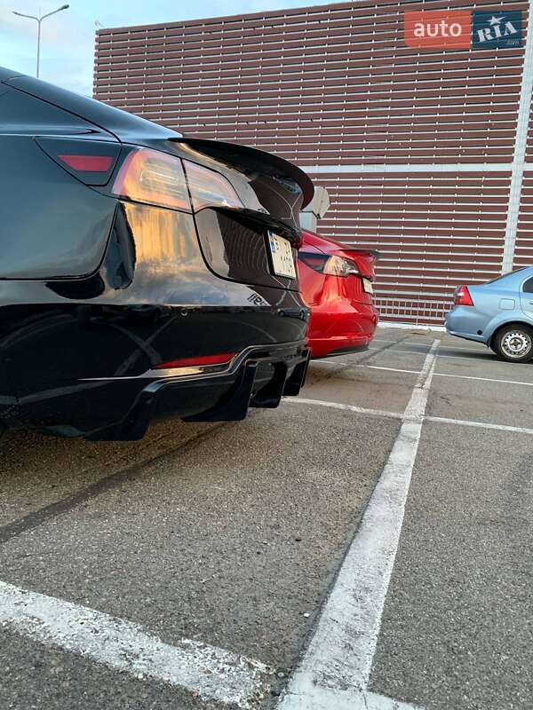 Седан Tesla Model 3 2018 в Кременчуге