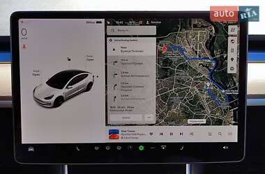 Седан Tesla Model 3 2019 в Киеве
