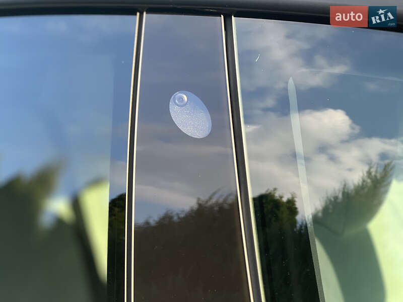 Седан Tesla Model 3 2021 в Самборе