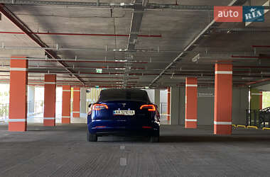 Седан Tesla Model 3 2018 в 
