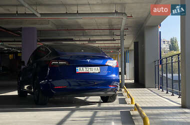 Седан Tesla Model 3 2018 в 
