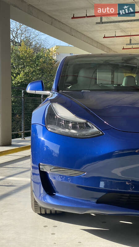 Седан Tesla Model 3 2018 в Киеве