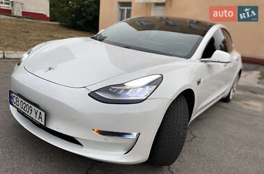 Седан Tesla Model 3 2018 в 