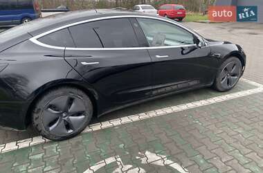 Седан Tesla Model 3 2019 в Києві