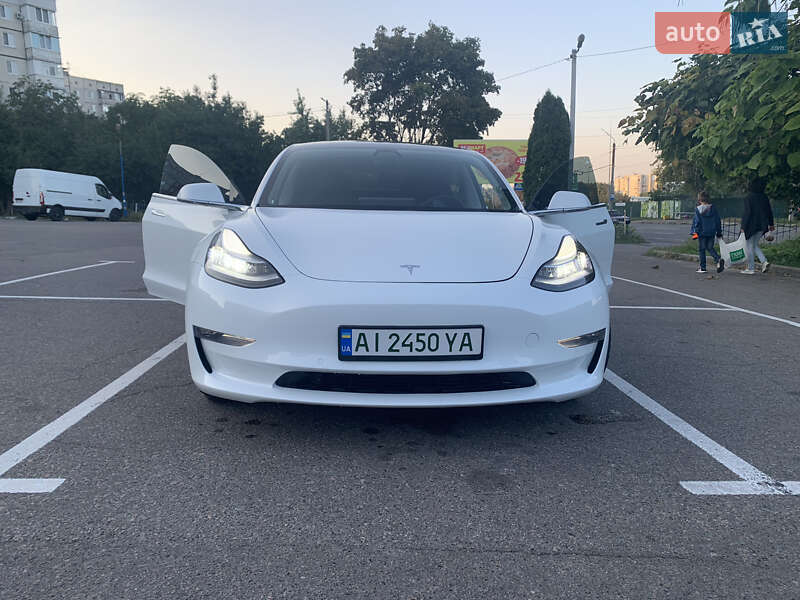 Седан Tesla Model 3 2019 в Белой Церкви