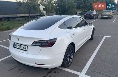 Седан Tesla Model 3 2019 в 