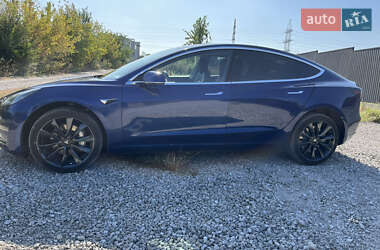 Седан Tesla Model 3 2018 в Днепре