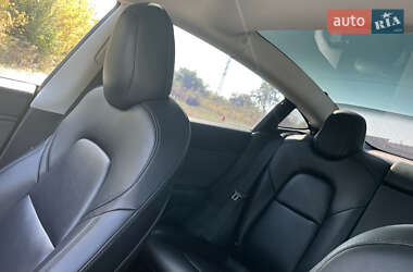 Седан Tesla Model 3 2018 в Днепре